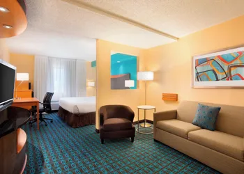 Fairfield Inn & Suites Fort Worth University Drive hotel thumbnail 8