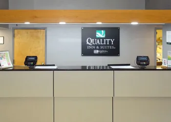 Quality Inn & Suites Raleigh North hotel thumbnail 5