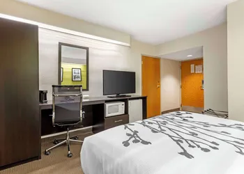 Sleep Inn at Greenville Convention Cente hotel thumbnail 4