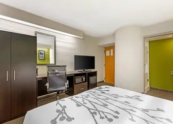 Sleep Inn at Greenville Convention Cente hotel thumbnail 7