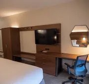 Holiday Inn Express & Suites Greenville Airport by IHG hotel detail image 5