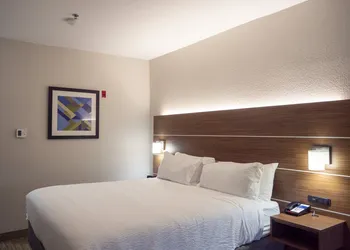 Holiday Inn Express & Suites Greenville Airport by IHG hotel thumbnail 7