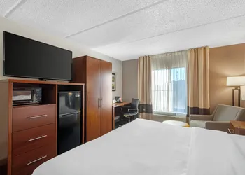 Comfort Inn & Suites Spartanburg North hotel thumbnail 7