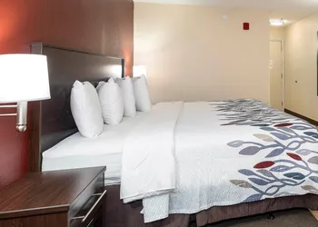 Red Roof Inn Gaffney hotel thumbnail 4