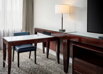 Sheraton Hamilton Hotel hotel thumbnail 6