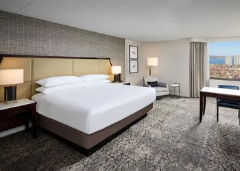 Sheraton Hamilton Hotel hotel thumbnail 7