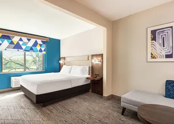 Holiday Inn Express & Suites Mobile West I-10 by IHG hotel thumbnail 7