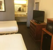 Days Inn & Suites by Wyndham Mobile hotel detail image 3
