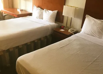 Days Inn & Suites by Wyndham Mobile hotel thumbnail 4