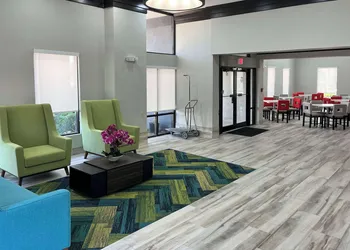 Quality Inn & Suites at Airport Blvd I-65 hotel thumbnail 7