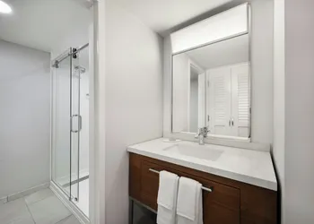 Courtyard by Marriott Mobile hotel thumbnail 7