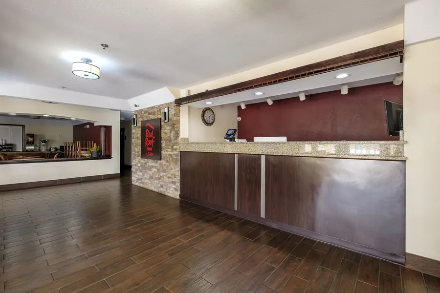 Red Roof Inn & Suites Mobile SW – I-10 hotel detail image 2