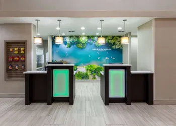 La Quinta Inn & Suites by Wyndham New Braunfels hotel thumbnail 2
