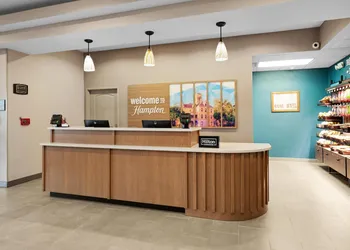 Hampton Inn & Suites New Braunfels hotel thumbnail 3