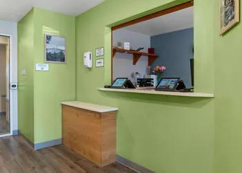 Extended Stay America Select Suites - Kalamazoo - West hotel thumbnail 2
