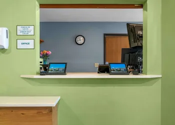 Extended Stay America Select Suites - Kalamazoo - West hotel thumbnail 4