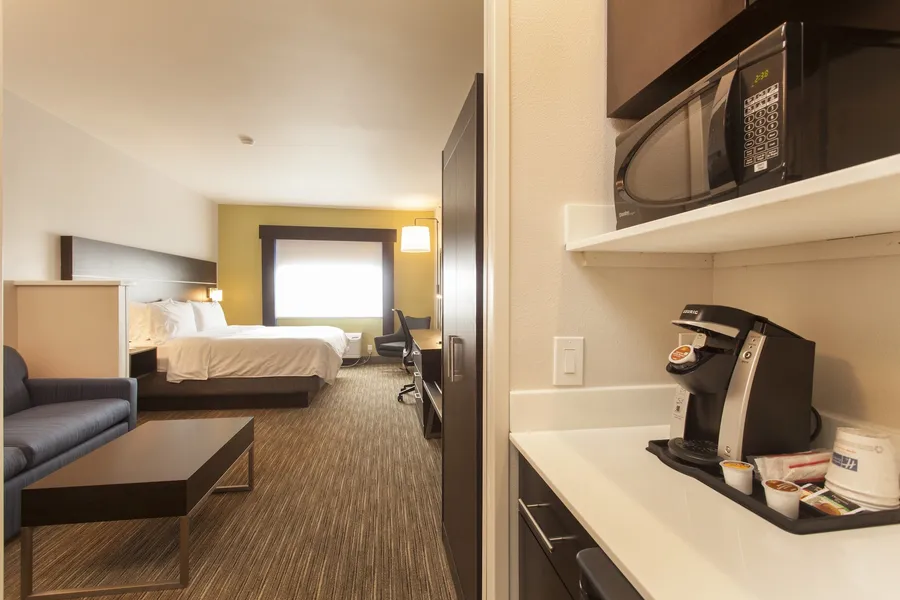 Holiday Inn Express & Suites Santa Fe by IHG hotel detail image 2