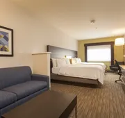 Holiday Inn Express & Suites Santa Fe by IHG hotel detail image 4