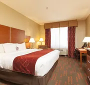Holiday Inn Express & Suites Santa Fe by IHG hotel detail image 5