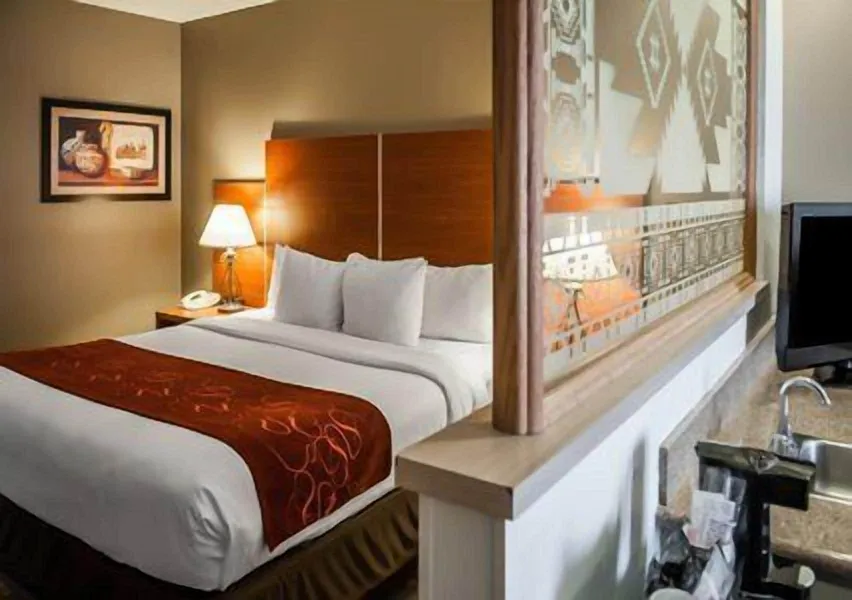 Holiday Inn Express & Suites Santa Fe by IHG hotel detail image 6