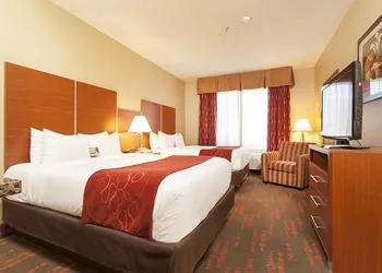 Holiday Inn Express & Suites Santa Fe by IHG hotel thumbnail 7