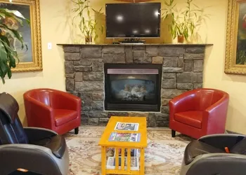 Palace Inn Suites Lincoln City hotel thumbnail 5
