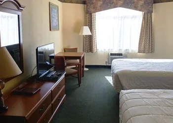 Palace Inn Suites Lincoln City hotel thumbnail 6