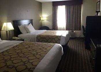 Baymont by Wyndham Harvard hotel thumbnail 2