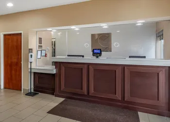 Comfort Inn Oklahoma City South - I-240 hotel thumbnail 3