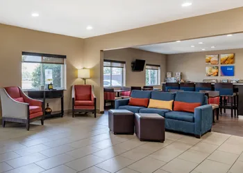 Comfort Inn Oklahoma City South - I-240 hotel thumbnail 4