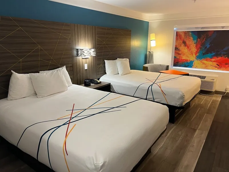 La Quinta Inn & Suites by Wyndham OKC North - Quail Springs hotel detail image 6