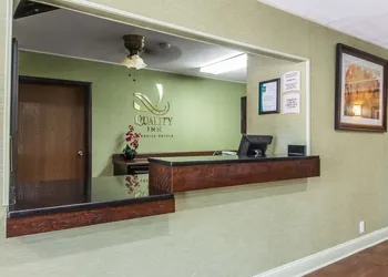 Quality Inn Cedartown hotel thumbnail 3