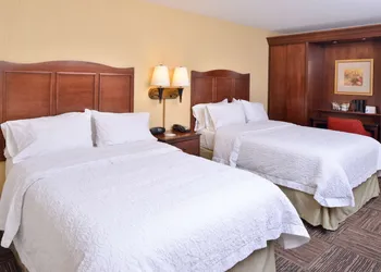 Hampton Inn Elkhart IN hotel thumbnail 6