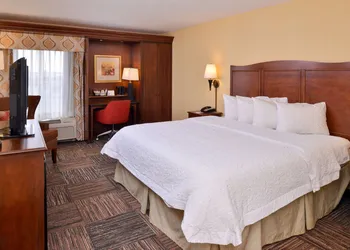 Hampton Inn Elkhart IN hotel thumbnail 7