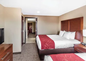 Comfort Suites Yukon - SW Oklahoma City hotel thumbnail 5