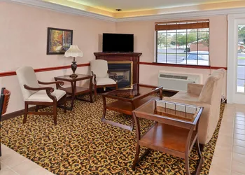 Country Hearth Inn & Suites Toccoa hotel thumbnail 2