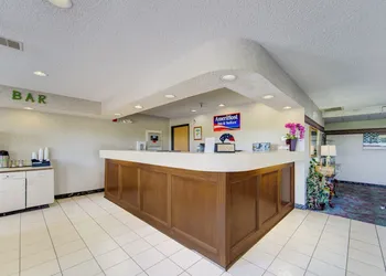 Capital O Amerihost Inn and Suites Mexico Hwy 54 MO hotel thumbnail 5