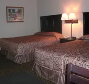 Days Inn by Wyndham Norman hotel detail image 4