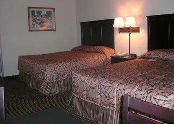 Days Inn by Wyndham Norman hotel thumbnail 4