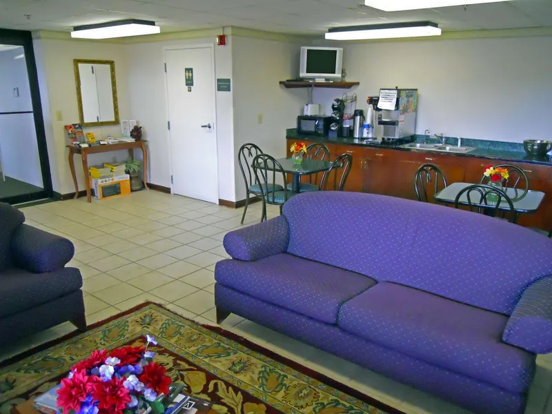 Americas Best Inn & Suites - Decatur hotel detail image 2