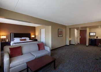 Wingate by Wyndham Oklahoma City/Airport hotel thumbnail 6