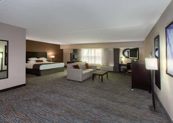 Wingate by Wyndham Oklahoma City/Airport hotel thumbnail 7