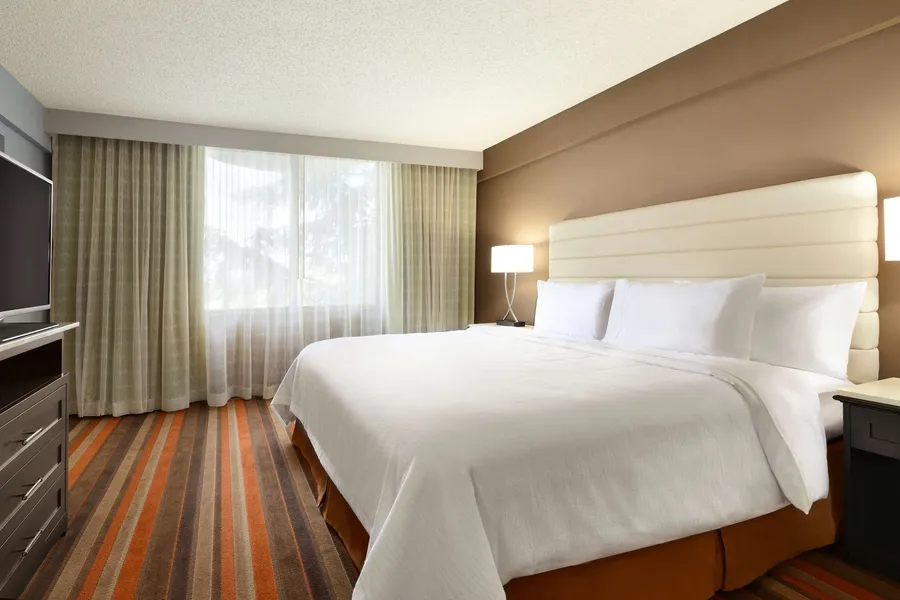 Embassy Suites by Hilton Oklahoma City Will Rogers Airport hotel detail image 6