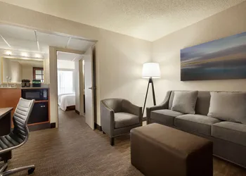 Embassy Suites by Hilton Oklahoma City Will Rogers Airport hotel thumbnail 8