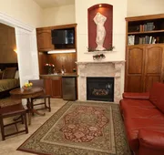Napa Inn hotel detail image 3