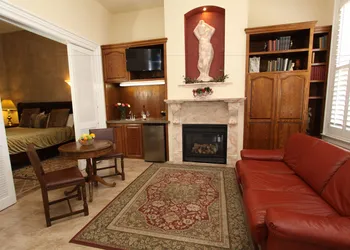 Napa Inn hotel thumbnail 3