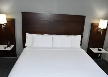 Cobblestone Inn & Suites - Trenton hotel thumbnail 6