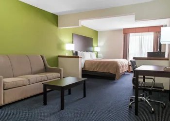 Quality Inn & Suites Anderson I-69 hotel thumbnail 7