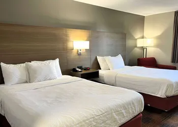 Baymont by Wyndham Anderson hotel thumbnail 8