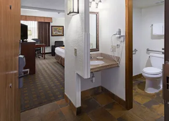 Ramkota Hotel & Conference Center hotel thumbnail 8